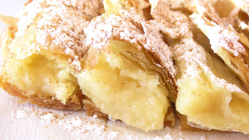 Μοναστηριακή νηστίσιμη μπουγάτσα