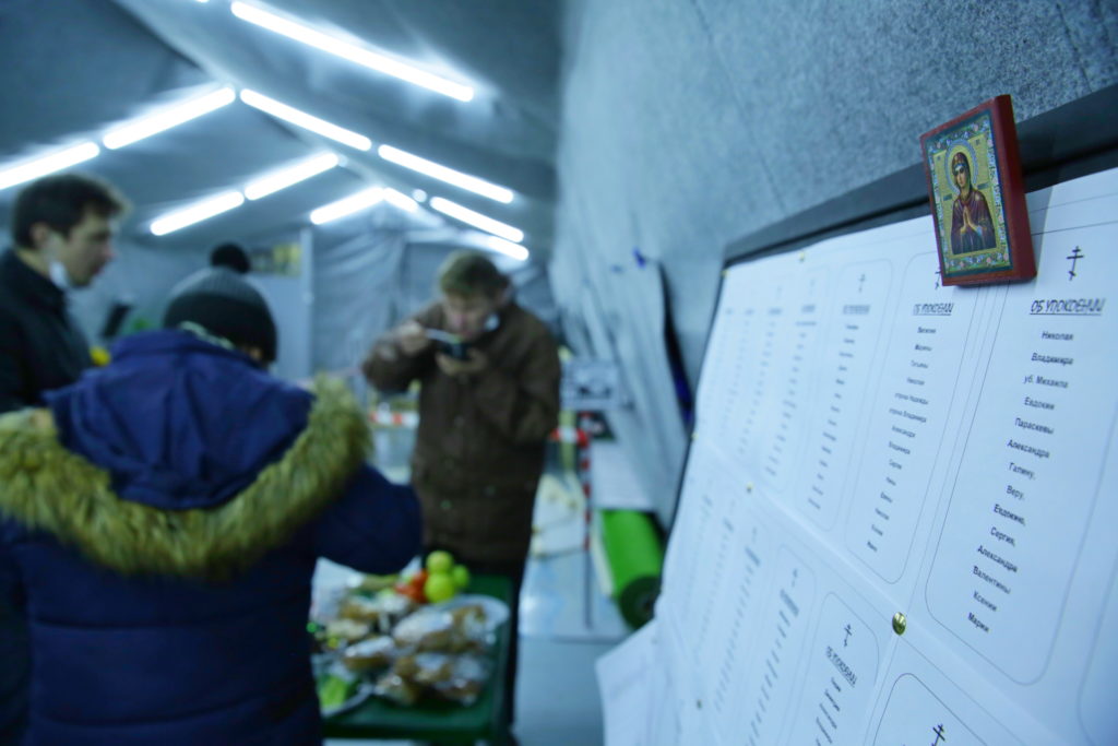 Ψυχοσάββατο, ταΐζοντας τους αστέγους στη Ρωσία