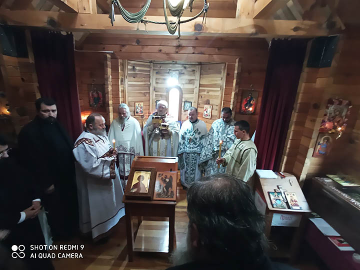 Литургијско сабрање у манастиру Самоград