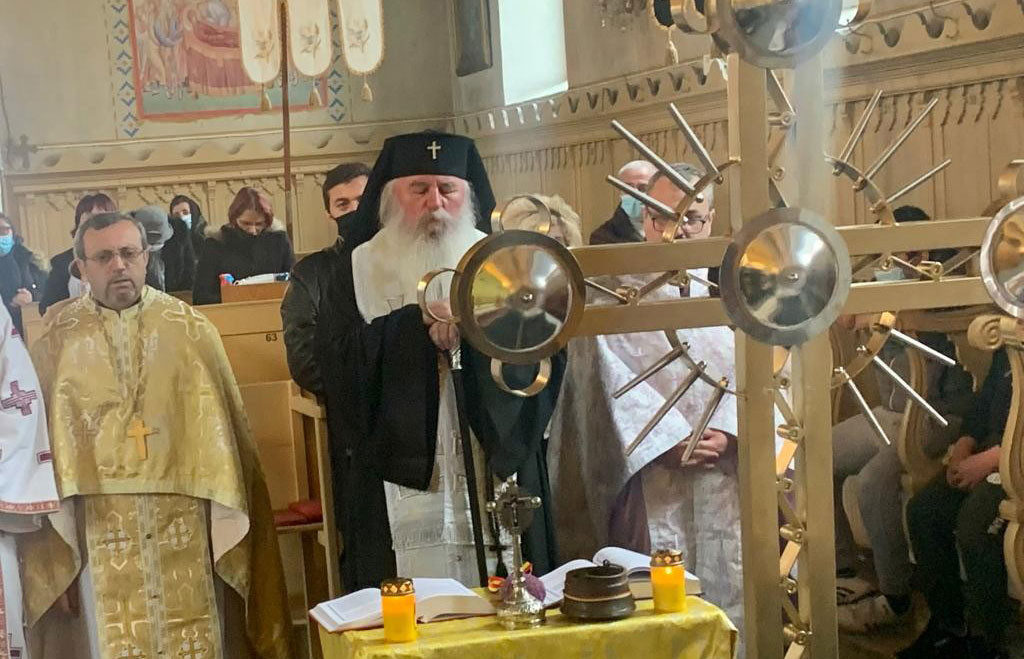 Sfințirea noii cruci a bisericii din Birda, județul Timiș