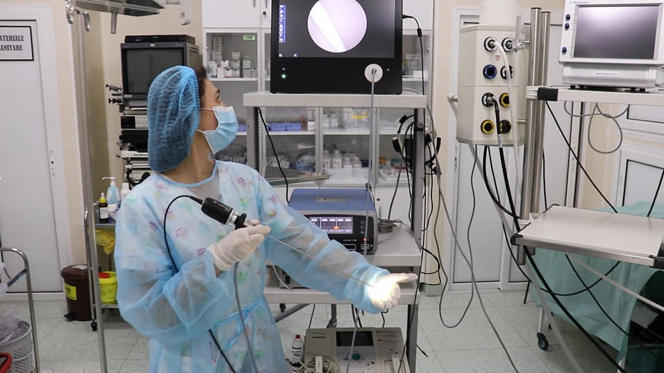 Voluntarii de la Paraclisul Catedralei Naționale au donat aparatură medicală