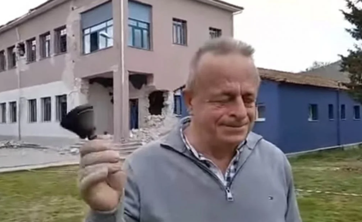 Με δάκρυα στα μάτια το τελευταίο κουδούνι στο σχολείο του Δαμασίου