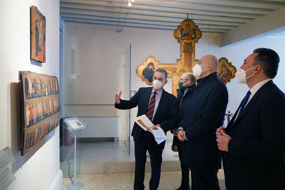 ΒΕΝΕΤΙΑ: Στην πνευματική κοιτίδα του Ελληνισμού ο Νίκος Δένδιας