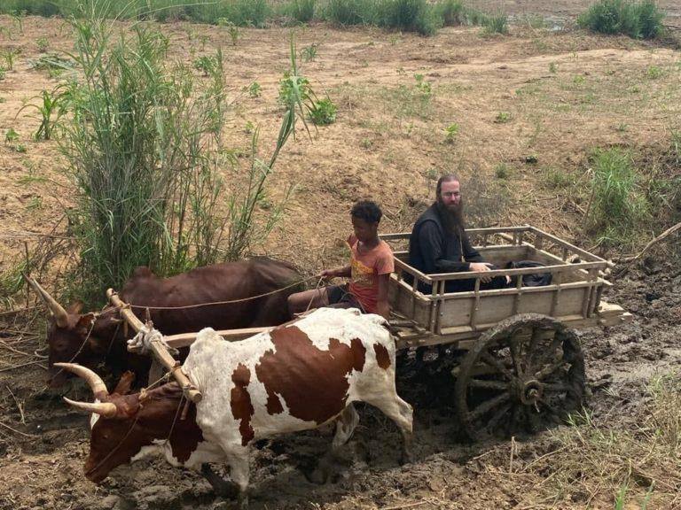 Ο Επίσκοπος Τολιάρας σε δύσβατα χωριά