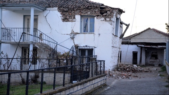 Θεσσαλία: 1.575 ακατάλληλα σπίτια από τον σεισμό