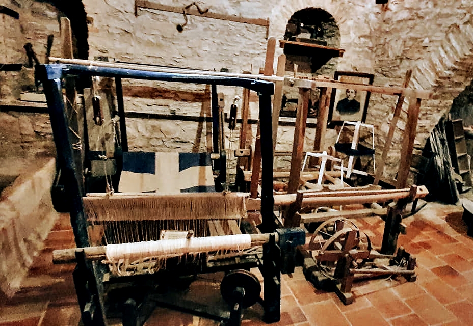 Ο αργαλειός που υφάνθηκε η πρώτη Ελληνική Σημαία