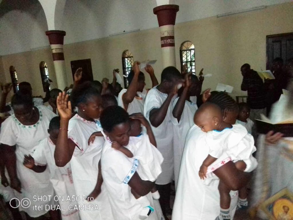 Βαπτίσεις στη…Σπιναλόγκα της Τανζανίας