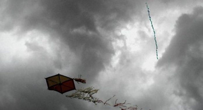 Με βροχές και καταιγίδες η Καθαρά Δευτέρα