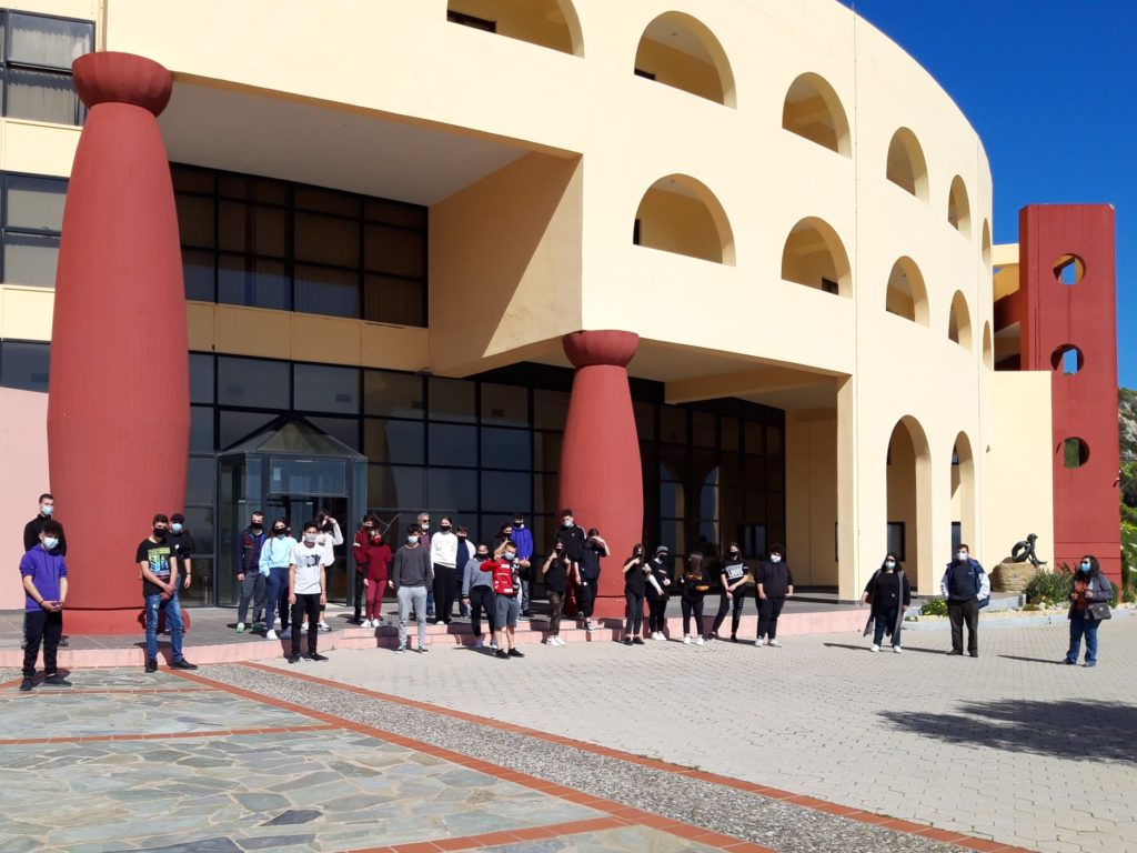 Μαθητές έκαναν εκπαιδευτικό περίπατο στην Ορθόδοξο Ακαδημία Κρήτης