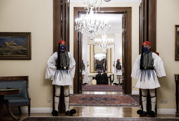 Καμία αναφορά στην Υπέρμαχο Στρατηγό στο Προεδρικό Μέγαρο