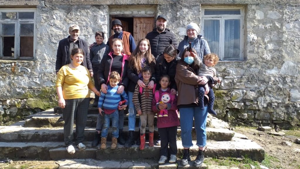 „არაფერი ისე არ ამსგავსებს ადამიანს ღმერთს, როგორც ქველმოქმედება“