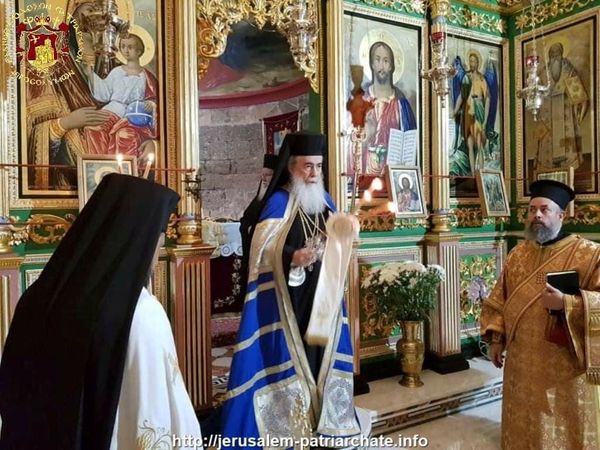 თაბორის წმიდა მთაზე საღმრთო ლიტურგია აღასრულა მისმა ღვთაებრივმა უნეტარესობამ წმიდა ქალაქ იერუსალიმისა და სრულიად პალესტინის პატრიარქმა თეოფილე მესამემ,