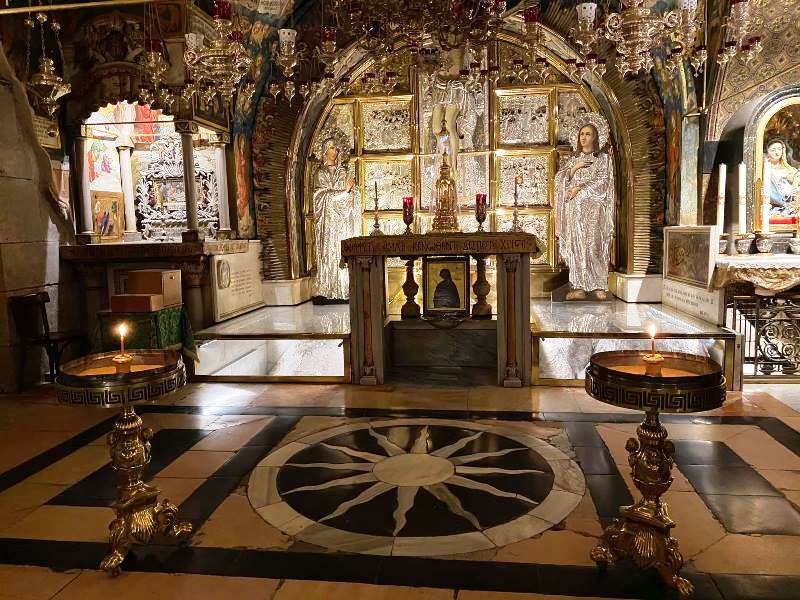 برنامج صلوات أسبوع الآلام المقدس في كنيسة القيامة المقدسة