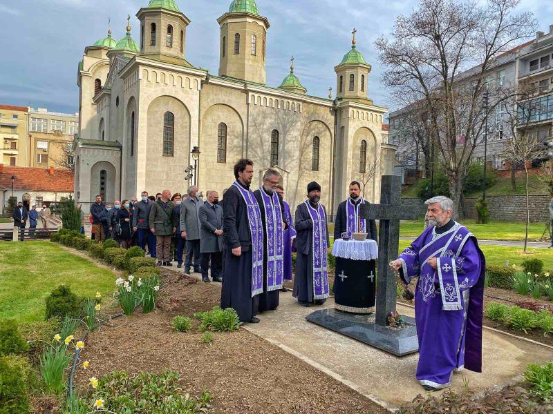 Τίμησαν τα θύματα των βομβαρδισμών στην Εκκλησία της Αναλήψεως