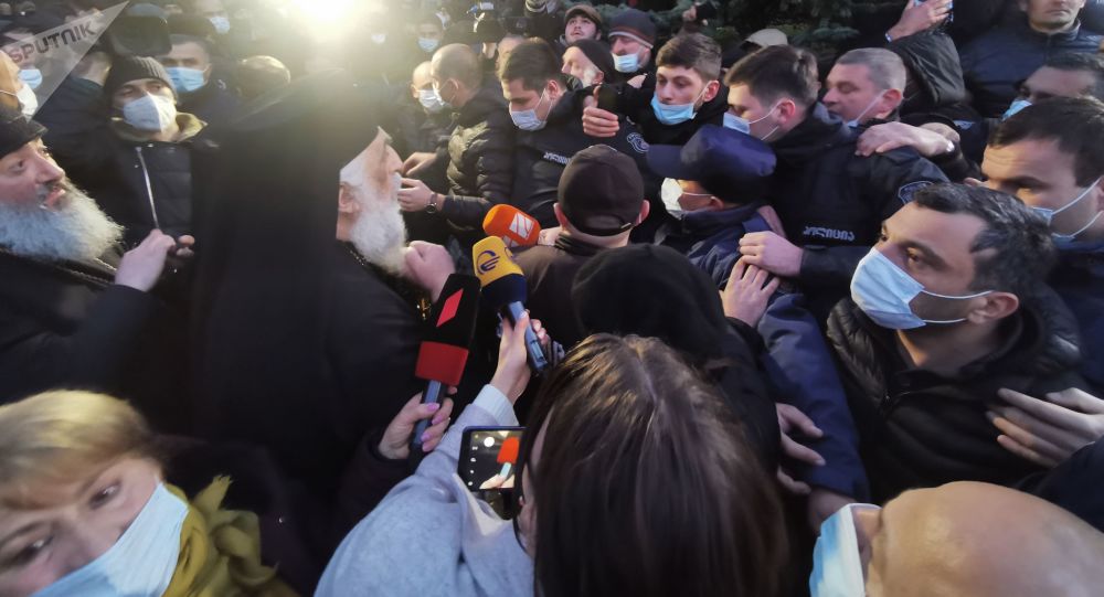 მორიგი დაპირისპირება სასულიერო პირებს შორის: შემთხვევა სალხინოს მამათა მონასტერში