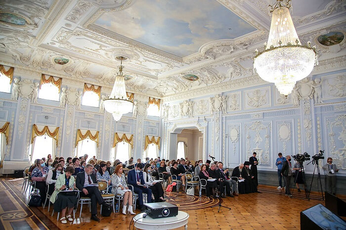 В Нижнем Новгороде открылась выставка и прошла конференция «Александр Невский. 800 лет с Россией»