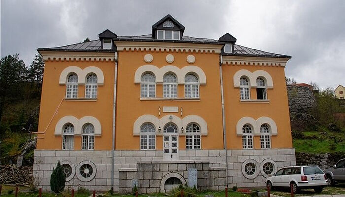 MONTENEGRIN NATIONALISTS ATTACK ORTHODOX SEMINARY