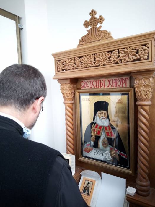 Във ВМА отслужиха поредния акатист на св. Лука Кримски