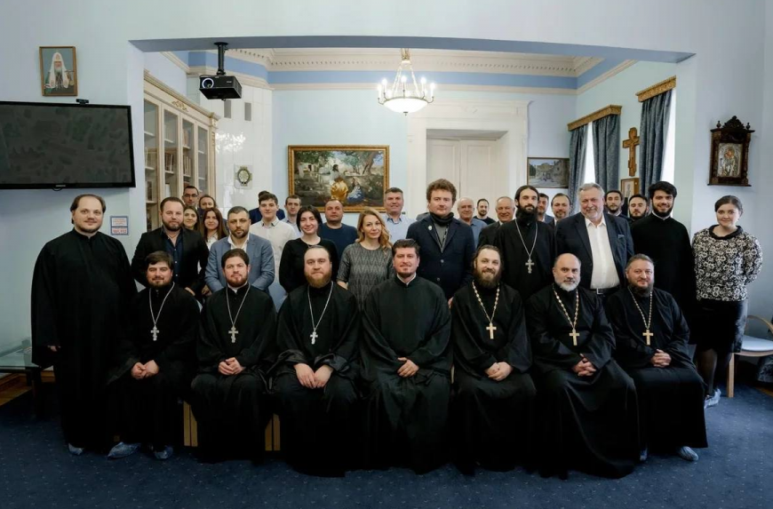 В Центре ИППО прошел круглый стол «Культурно-религиозные проблемы гагаузской диаспоры Москвы и Подмосковья»