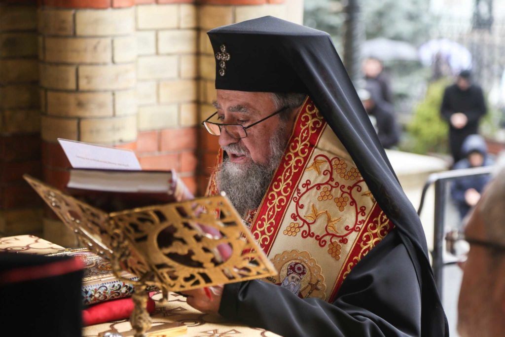 Transylvania Metropolitan Laurentiu: Young people who stay chaste before marriage give birth to blessed children