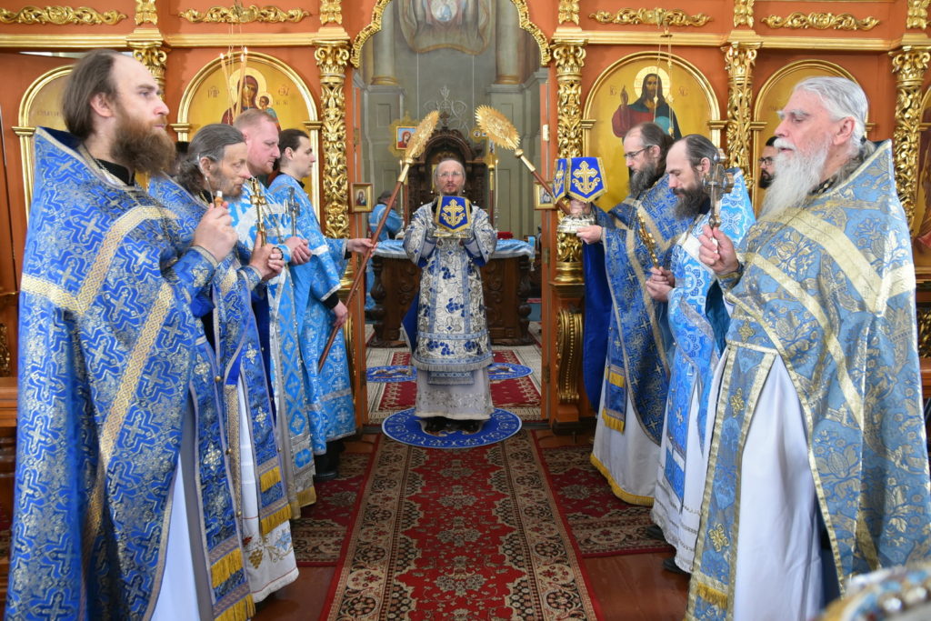 В праздник Благовещения Пресвятой Богородицы Патриарший экзарх всея Беларуси совершил Литургию в Ляденском монастыре в Минской области