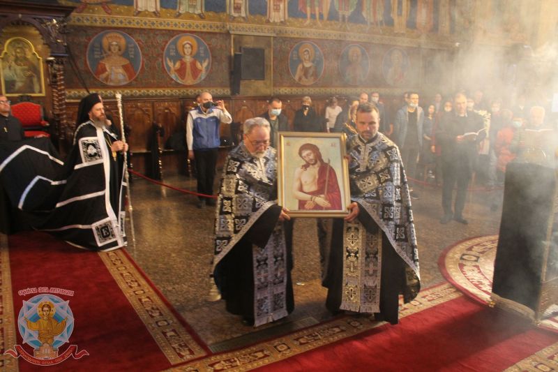 Второто „Последование на Жениха“ съборно бе изпълнено в митрополитската катедрала „Св. Неделя“