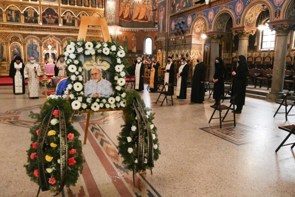 IPS Laurențiu la căpătâiul pr. prof. Ioan Ică senior: Marii corifei ai facultăţii noastre pleacă spre cele veşnice