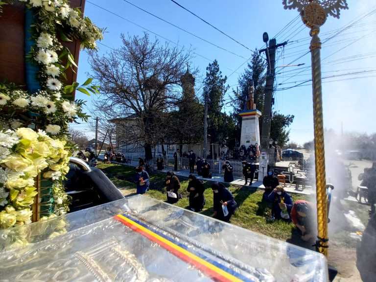 O „bună vestire”: Procesiune de două zile în Eparhia Buzăului și Vrancei