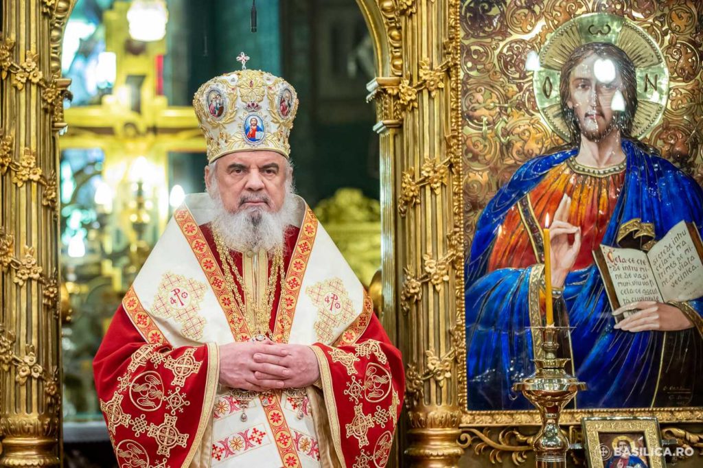 PF Daniel: Paștele este Hristos Însuși, prefigurat în mielul pascal. Împărtășirea cu El, arvună a vieții veșnice