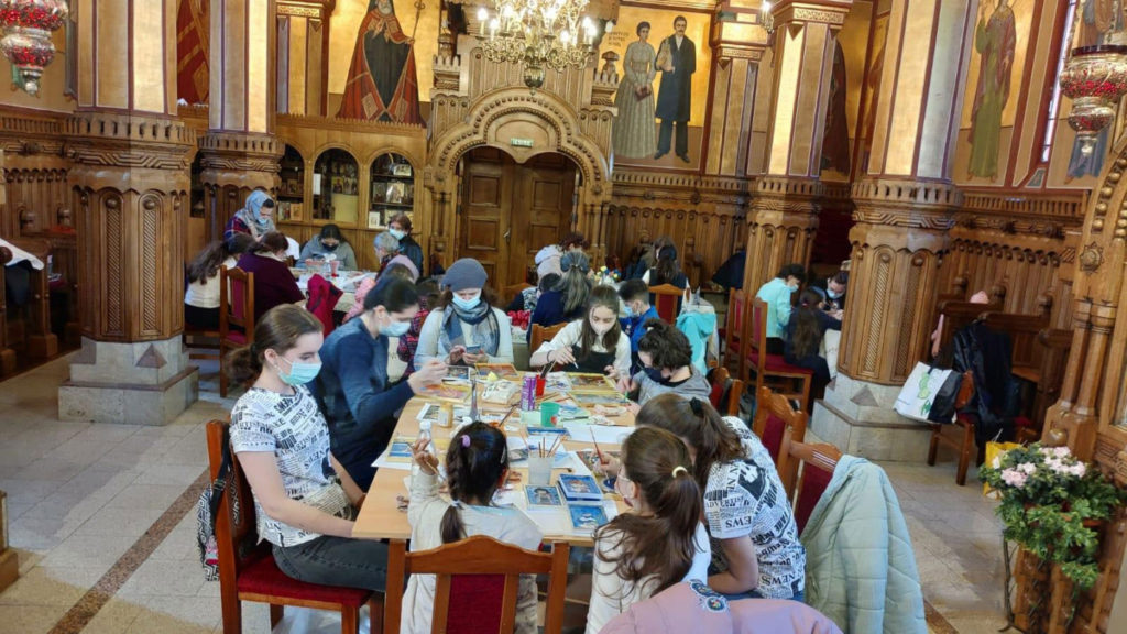 Atelier de pictură la Biserica „Buna Vestire”-Belu