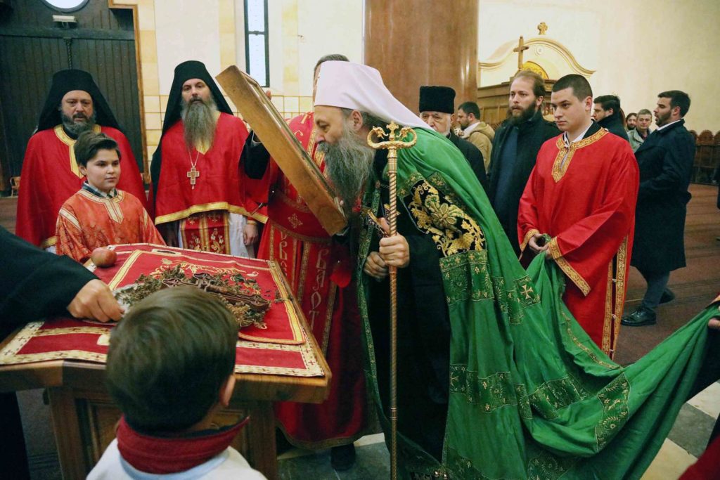 Патријарх Порфирије: Наш живот је крст, а сам крст је дар Божји