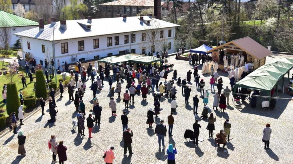 Vâlcenii l-au cinstit pe Sfântul Calinic, ctitorul catedralei eparhiale, „un adevărat părinte filocalic”