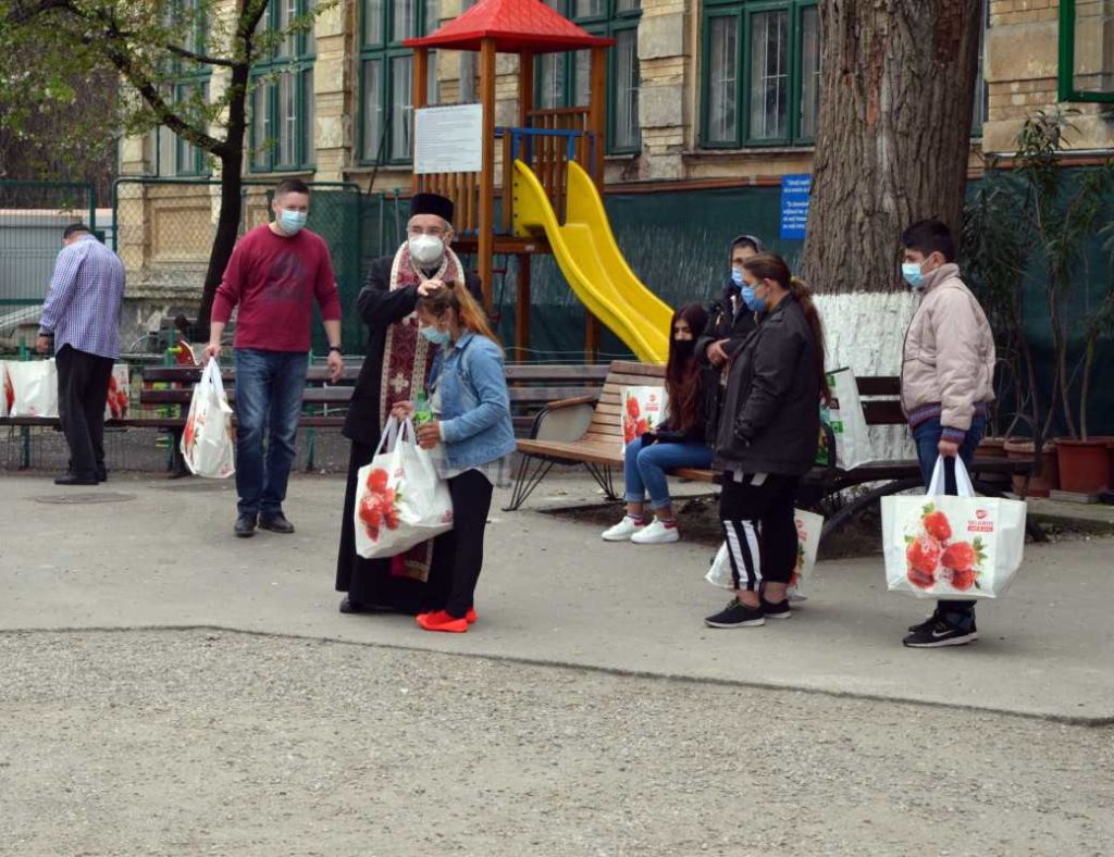 Protoieria Sector 1: Daruri de Sfintele Paşti pentru 20 de familii