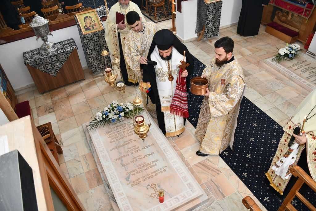 Episcopul Emilian Birdaş a fost comemorat la Caransebeş | „A iubit Biserica cu toată fiinţa sa”