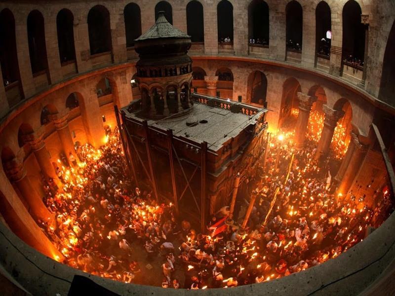 «Κανονικά» η Τελετή Αφής του Αγίου Φωτός στον Ναό της Αναστάσεως – Οι τελευταίες πληροφορίες