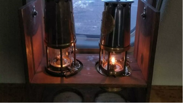 Благодатный огонь из Иерусалима доставят в Москву 1 мая