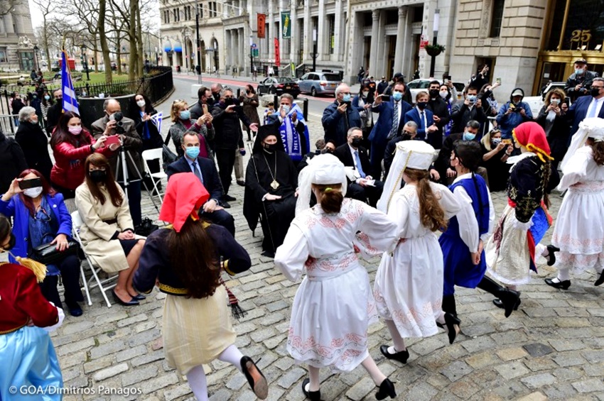 Η Αρχιεπισκοπή Αμερικής μαθαίνει Ελληνικά στα παιδιά