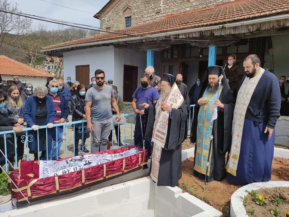 Η Εξόδιος Ακολουθία του π. Μακαρίου Μπάρμπα
