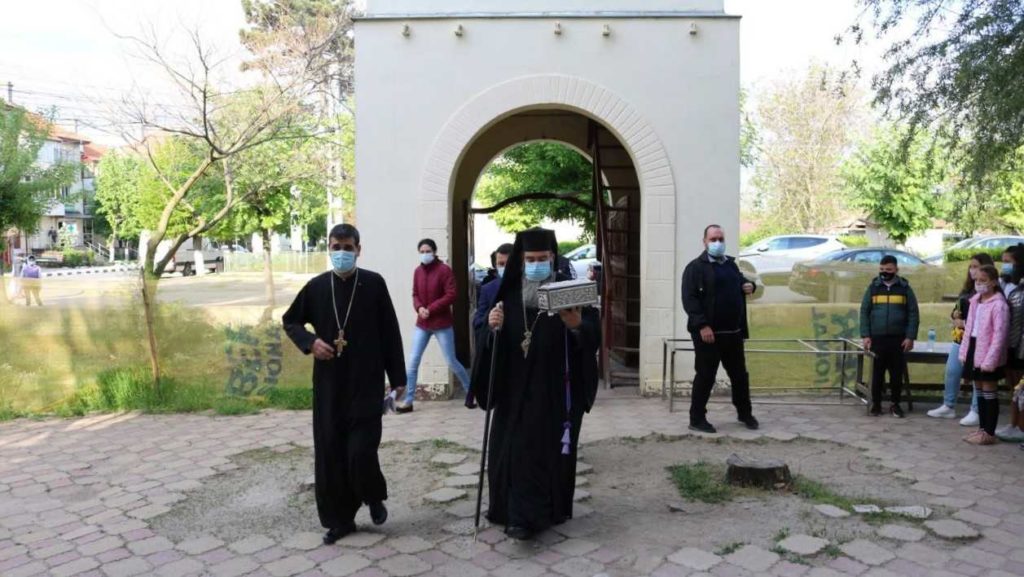 Amara: Biserica Sf. Nicolae a primit moaștele ocrotitorului ei spiritual