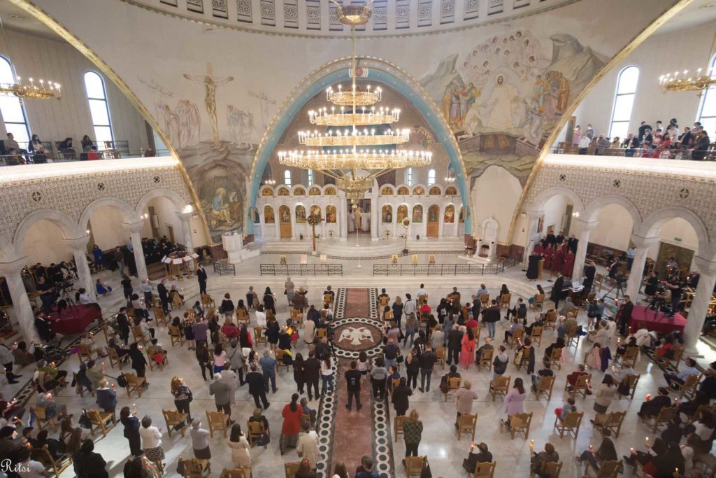 În imagini: Învierea Domnului celebrată de ortodocși pe mapamond în condiții de pandemie