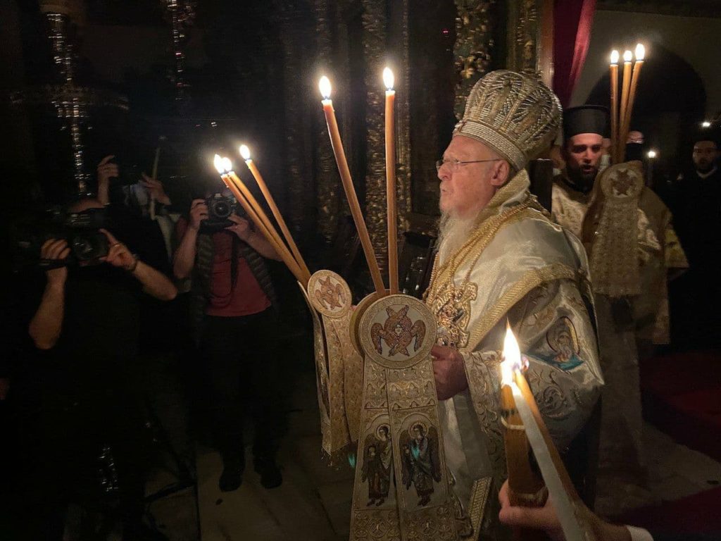 2021 წლის უფლის ბრწყინვალე აღდგომის დღესასწაული მსოფლიო წმიდა მართლმადიდებელი ეკლესიის ცხრა საპატრიარქოში