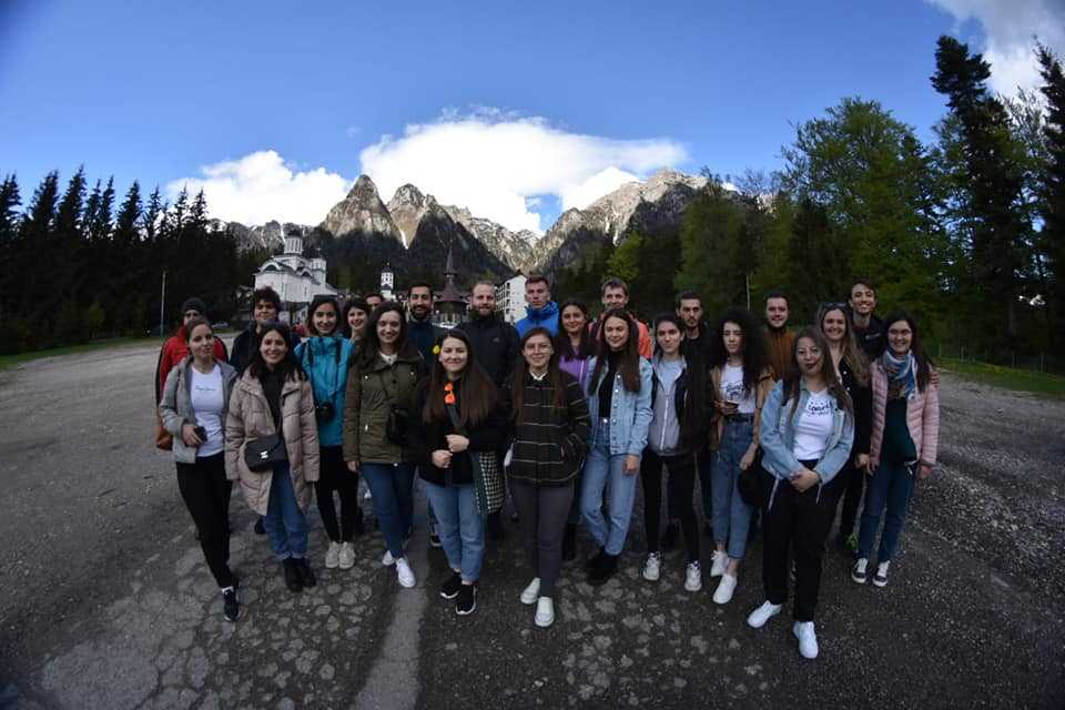 „Studenți în formare”: Patriarhia Română sprijină dezvoltarea organizațiilor de tineret