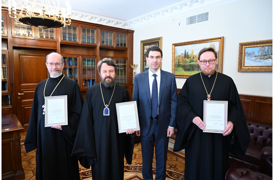 Полномочный представитель Президента России в ЦФО посетил Отдел внешних церковных связей