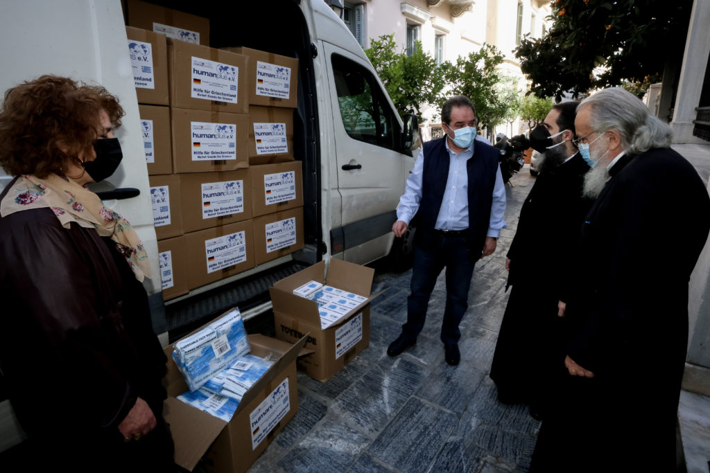 Προσφορά μασκών από την “ΑΠΟΣΤΟΛΗ” στην Ι.Α.Α.