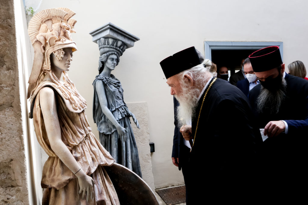 Στην εκδήλωση για την επιστροφή των γλυπτών ο Αρχιεπίσκοπος