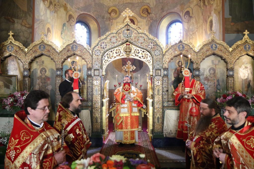 Главный секретарь Синода Болгарской Церкви возглавил престольный праздник Русского Подворья в Софии