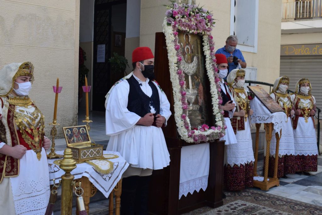 Υπαίθρια εορτάστηκε η Ζωοδόχος Πηγή στις Αχαρνές