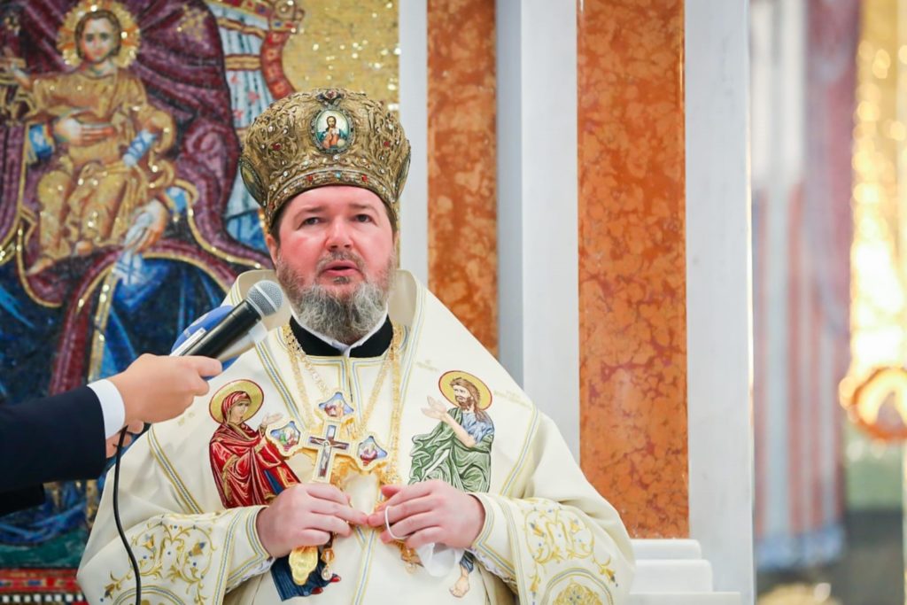 PS Sofronie la hramul Catedralei Episcopale din Oradea: Să vedem lumina în cei de lângă noi