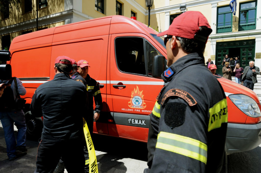 Υποχρεωτικός ο εμβολιασμός για όσους υπηρετούν στην ΕΜΑΚ