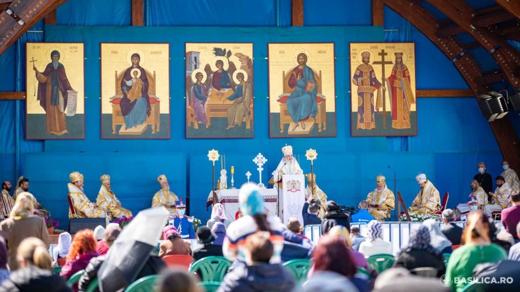 Hramul Catedralei Patriarhale / PF Daniel despre Sf. Constantin: A fost ca un păstor al Bisericii, „episcopul din afară”